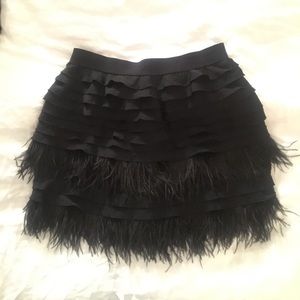 BCBGMaxAzria Blk Pleated skirt w/Ostrich Feathers.